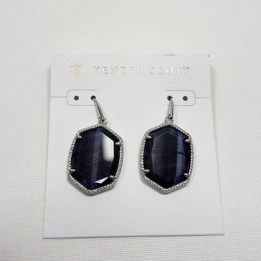 NWT Kendra Scott Silver-Tone Daphne Pavé Frame Drop Earrings